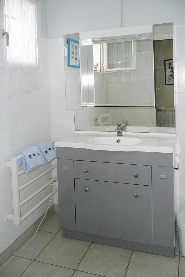 Holiday Home Near The Beach, Ploudalmezeau Luaran gambar